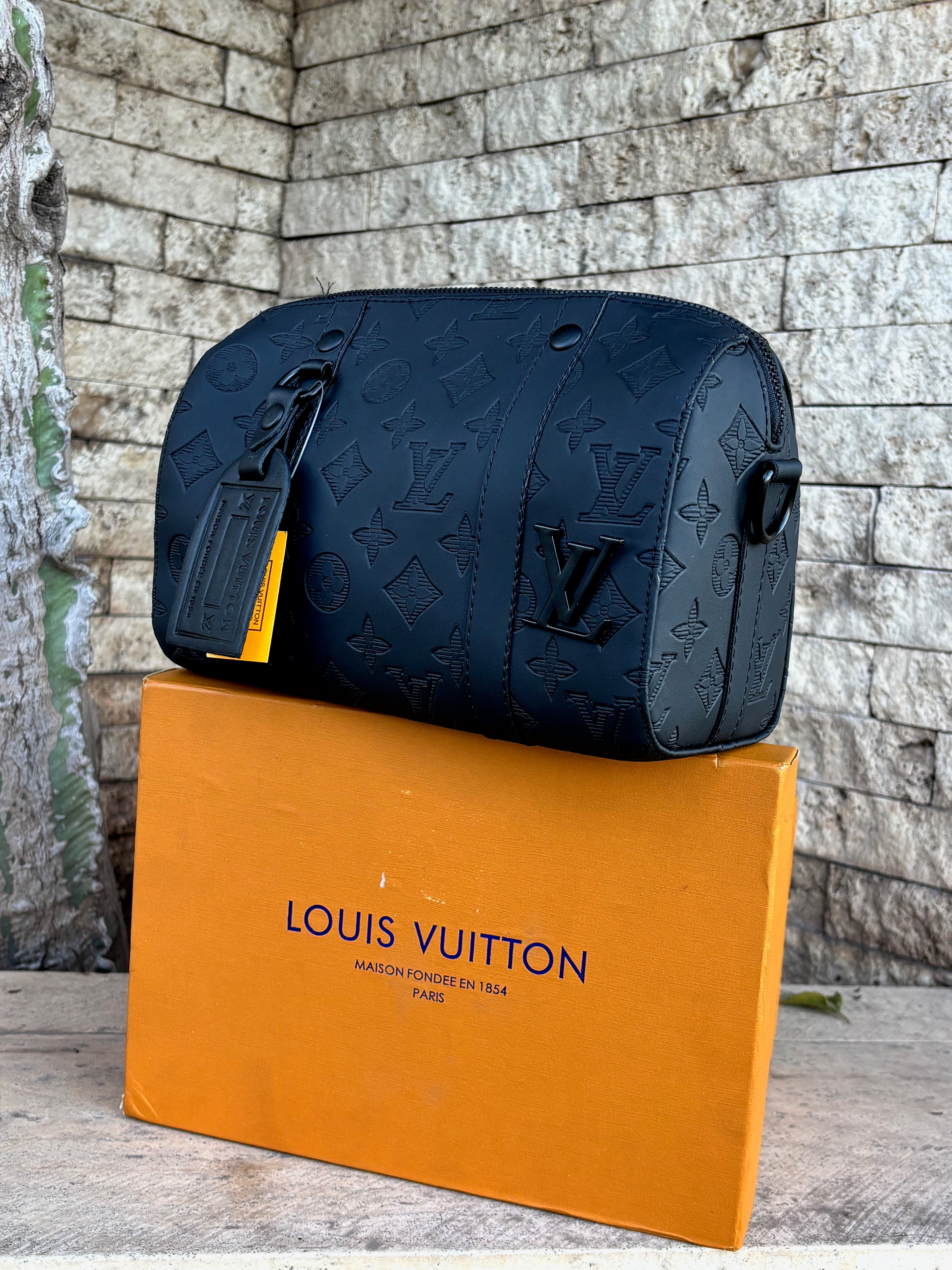 Le Sac de Louis Vuitton Keepall Homme En Cuir Noir